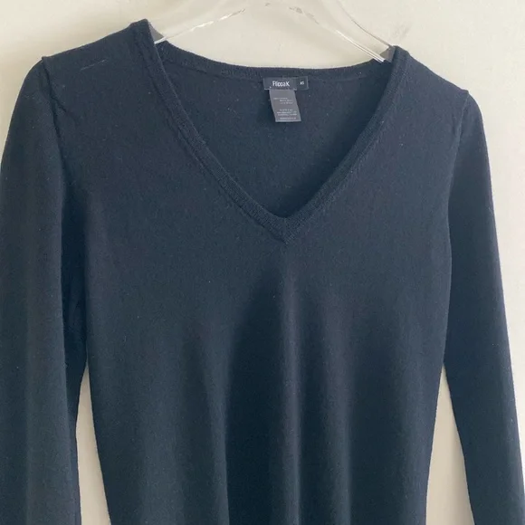 Filippa K Merino Wool V-Neck Sweater - Picture 9 of 15